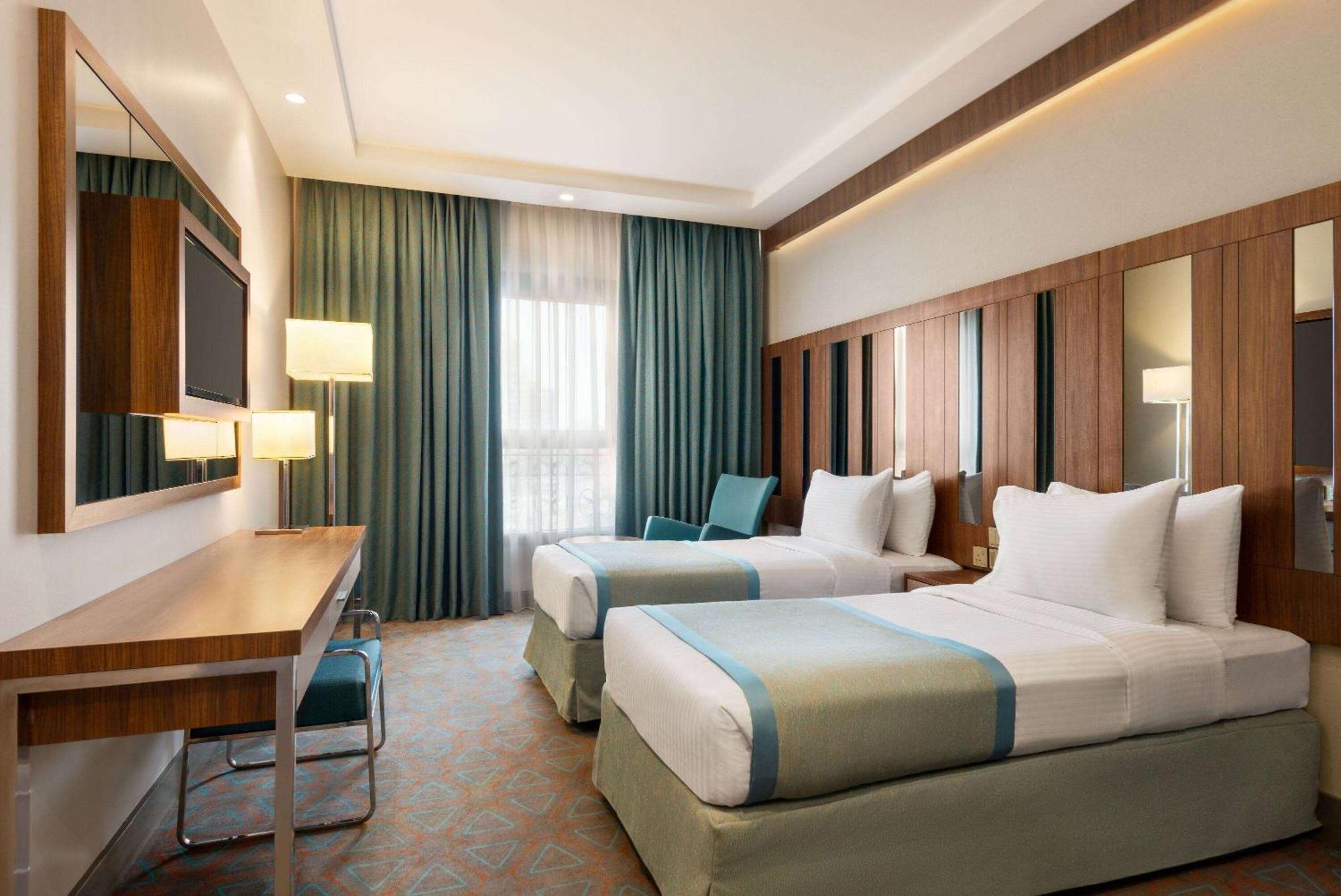 Ramada By Wyndham Makkah Zad Al Tayseer Mecca Ngoại thất bức ảnh
