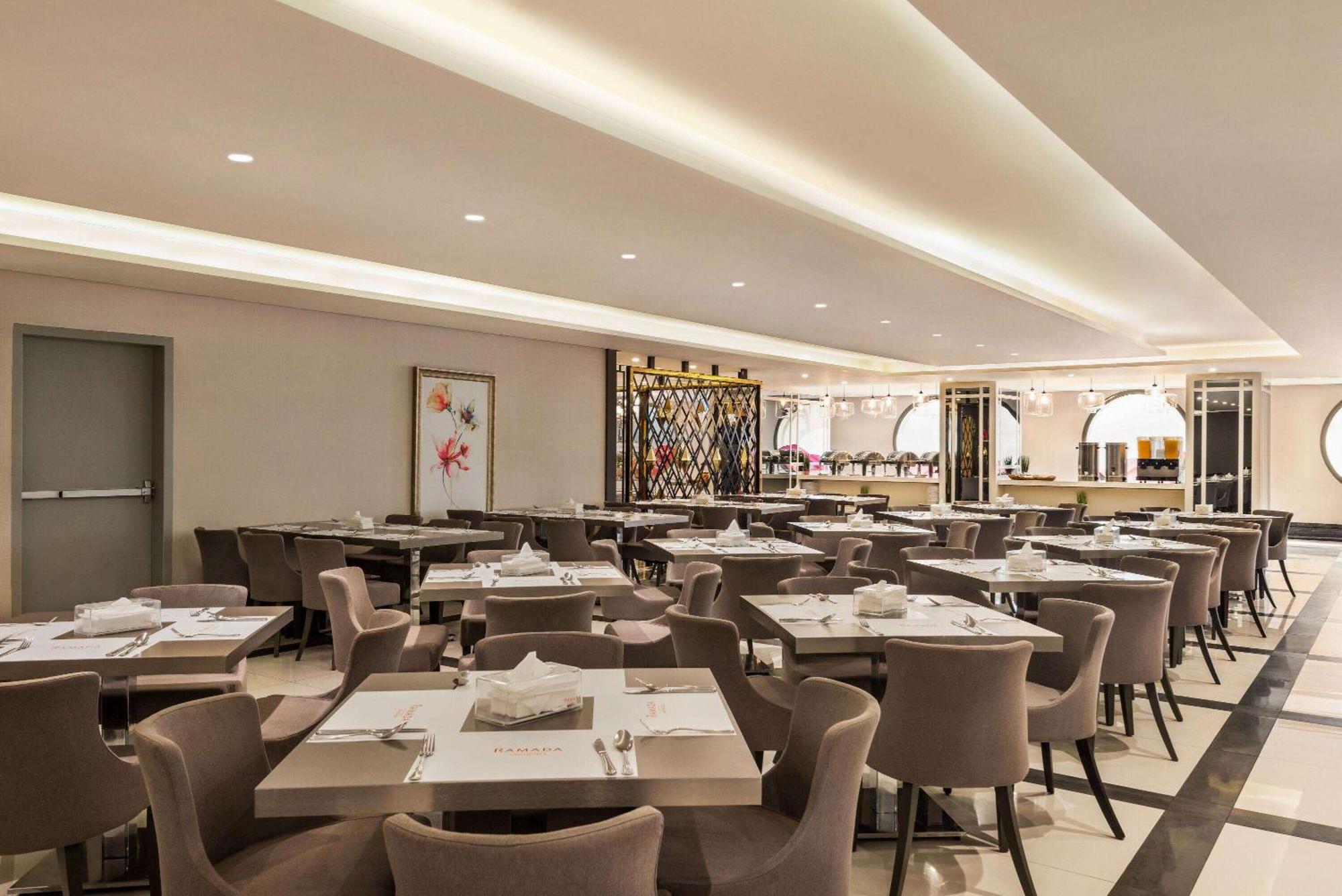 Ramada By Wyndham Makkah Zad Al Tayseer Mecca Ngoại thất bức ảnh